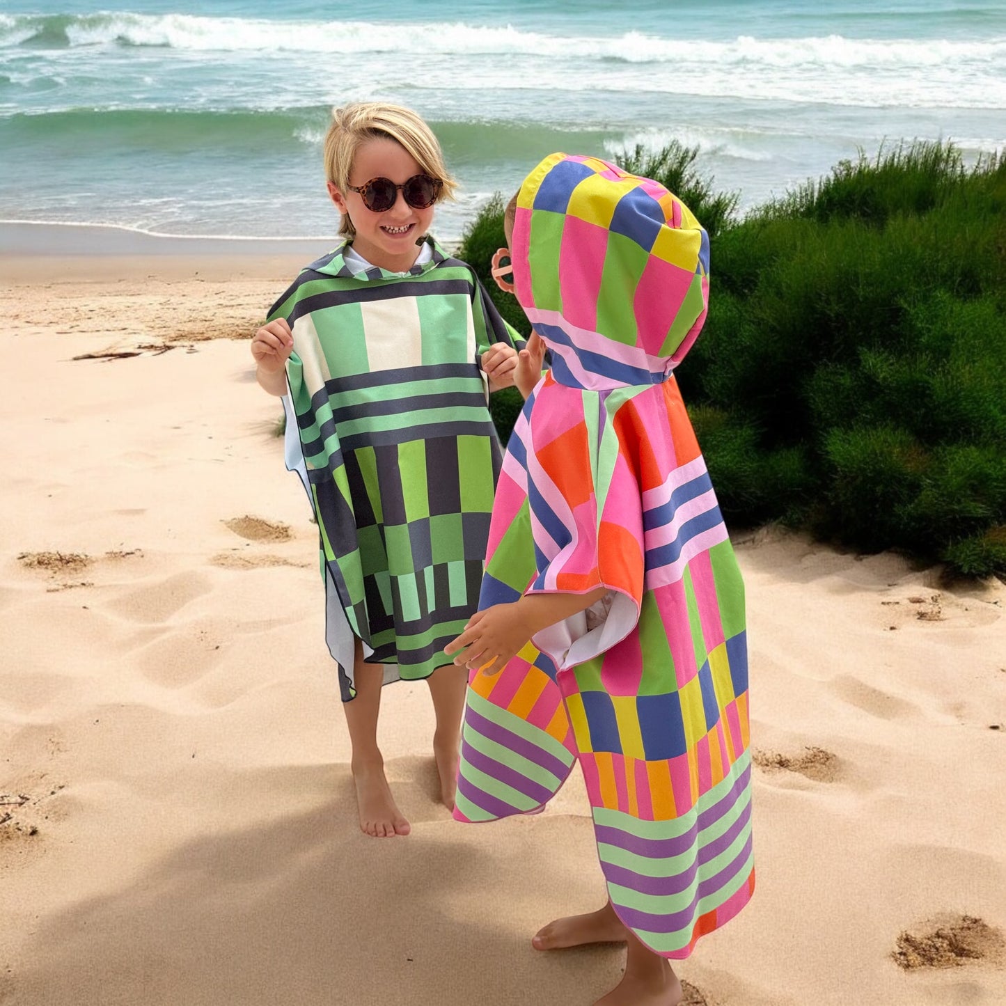 Microfiber Poncho - Urban Mosaic Pink