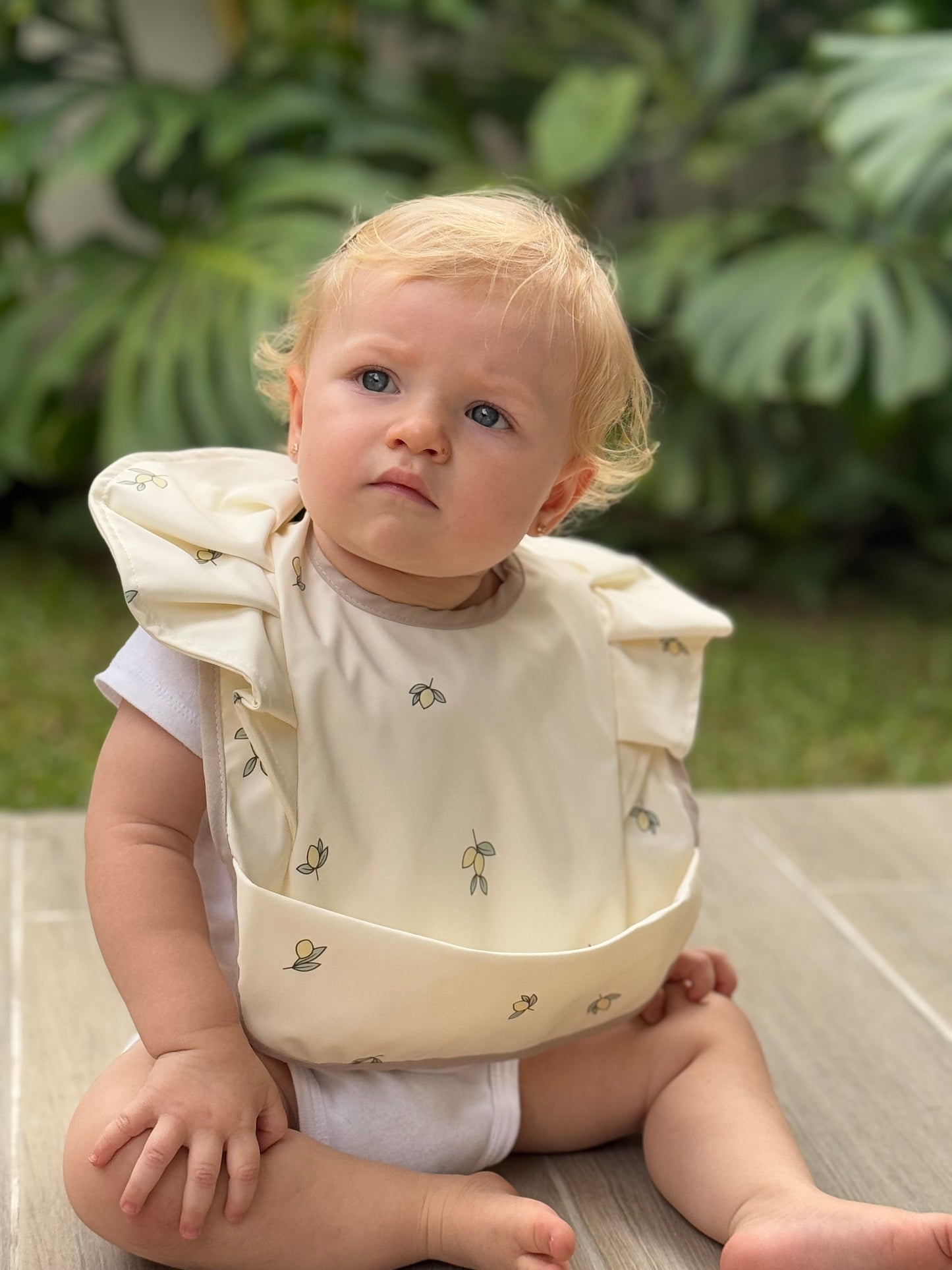 Lemon Bib