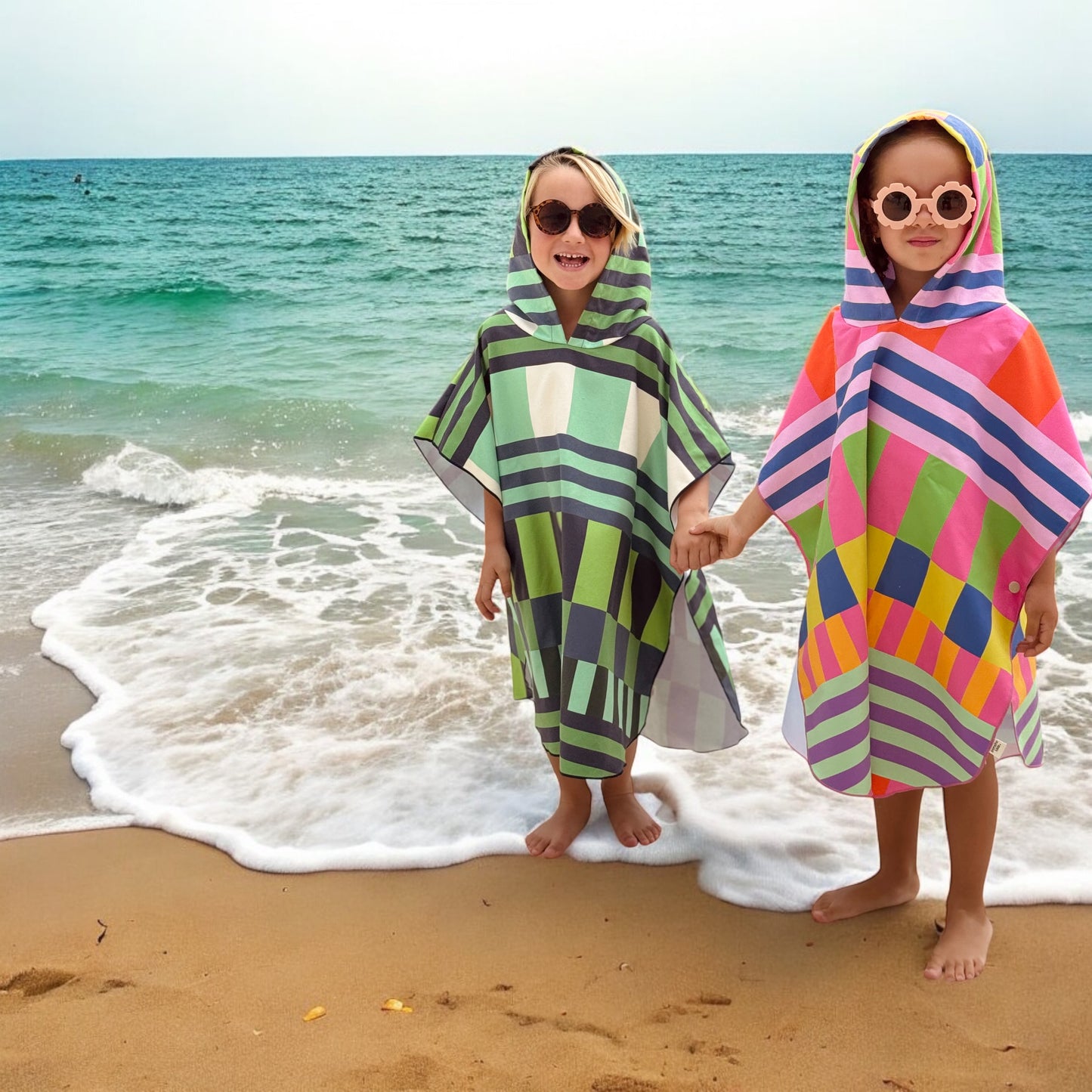 Microfiber Poncho - Urban Mosaic Pink
